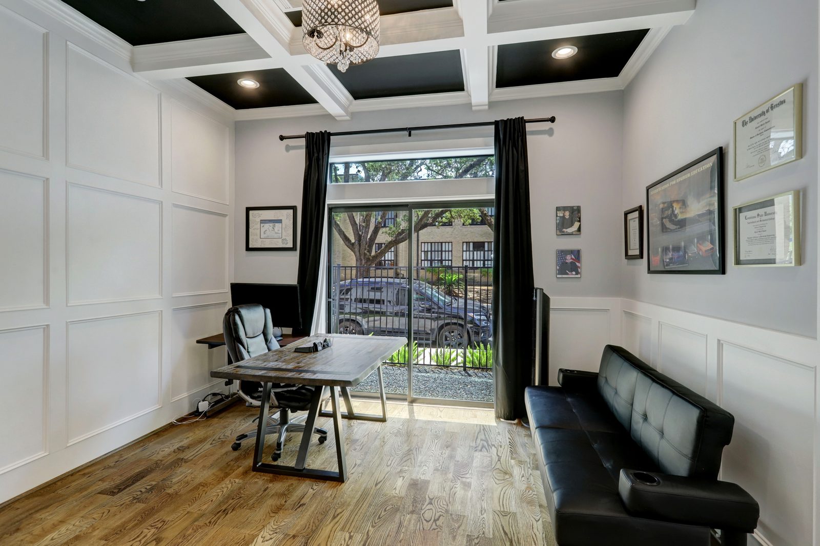 Property interior/exterior photo