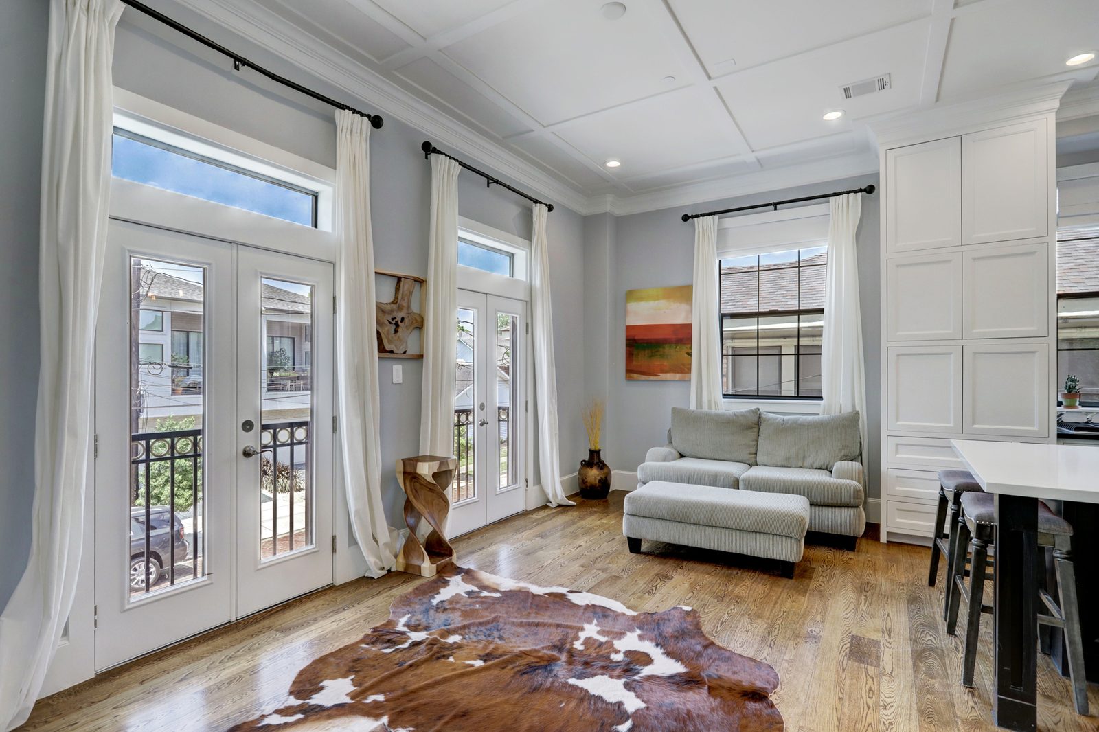 Property interior/exterior photo