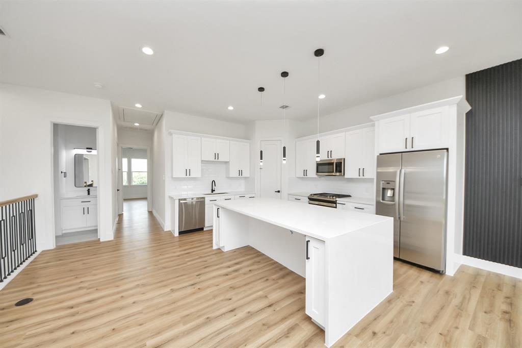 Property interior/exterior photo