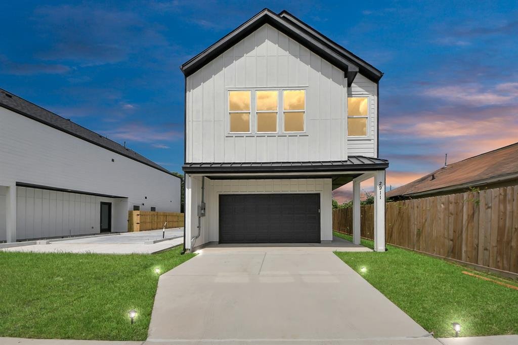 Boone Park Place hero — luxury home Houston TX
