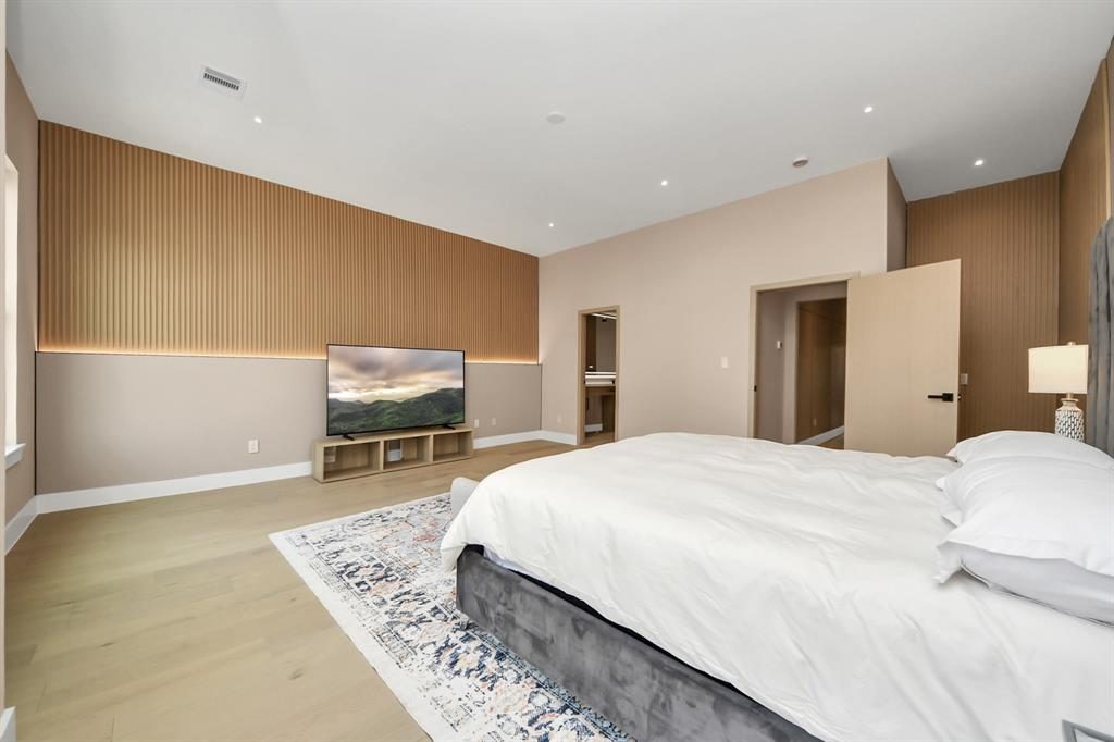 Property interior/exterior photo