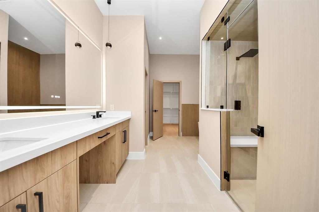 Property interior/exterior photo
