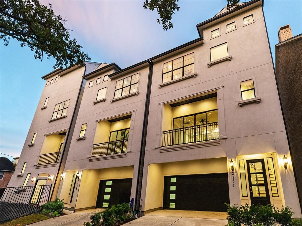 2155 Yupon Street — Houston, TX