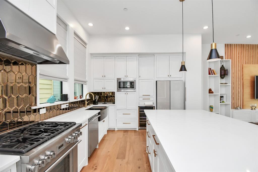 Professional range with custom hood